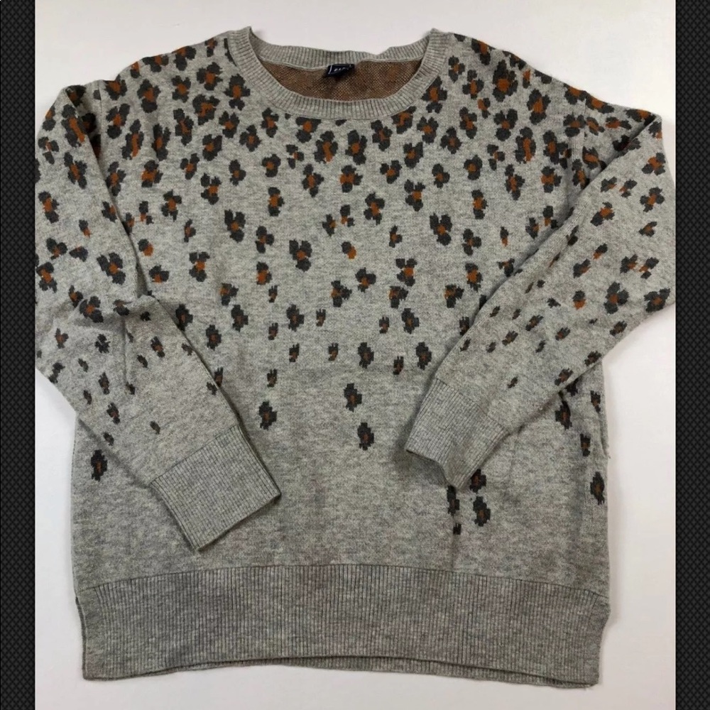 Gap Sweater SZ Large Long Sleeve Crew Neck Cheetah